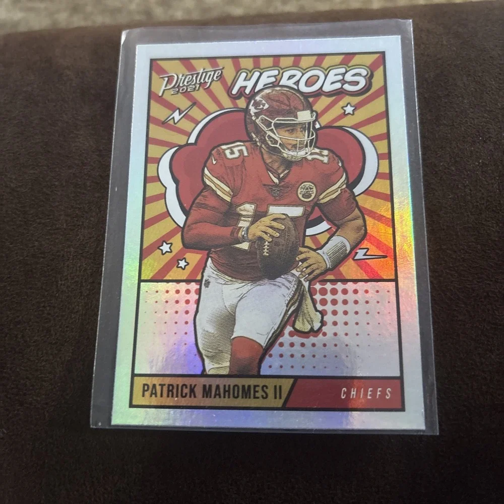 2021 Panini Prestige HEROES Patrick Mahomes II #HE-3